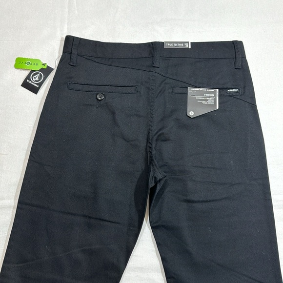 Volcom Frickin Chino Pants, size 28, black - Picture 4 of 8
